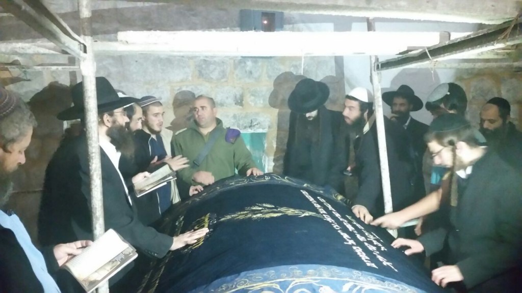 5 חסידי ברסלב שהתפלחו לקבר יוסף נעצרו עי המשטרה הפלסטינית