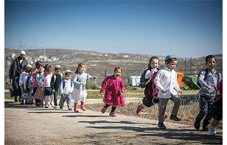 עמונה יוצאת למפקד ומאבק