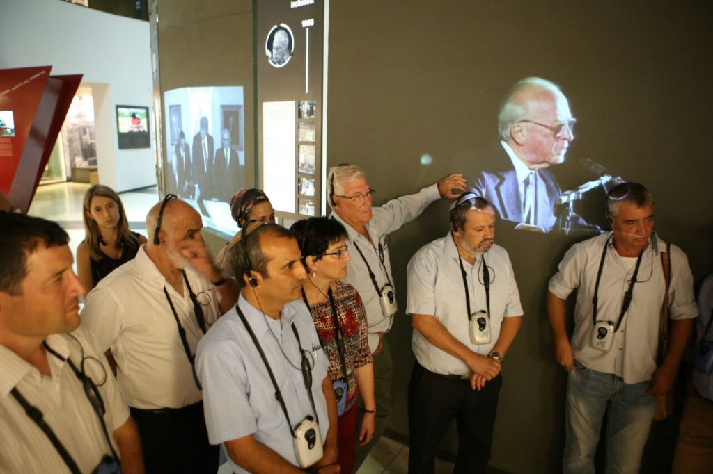 ביקור היסטורי של מועצת יש”ע במרכז יצחק רבין