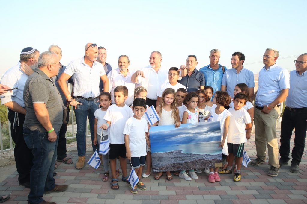 ליברמן : “ההתיישבות ביהודה ושומרון היא חומת המגן של מדינת ישראל”