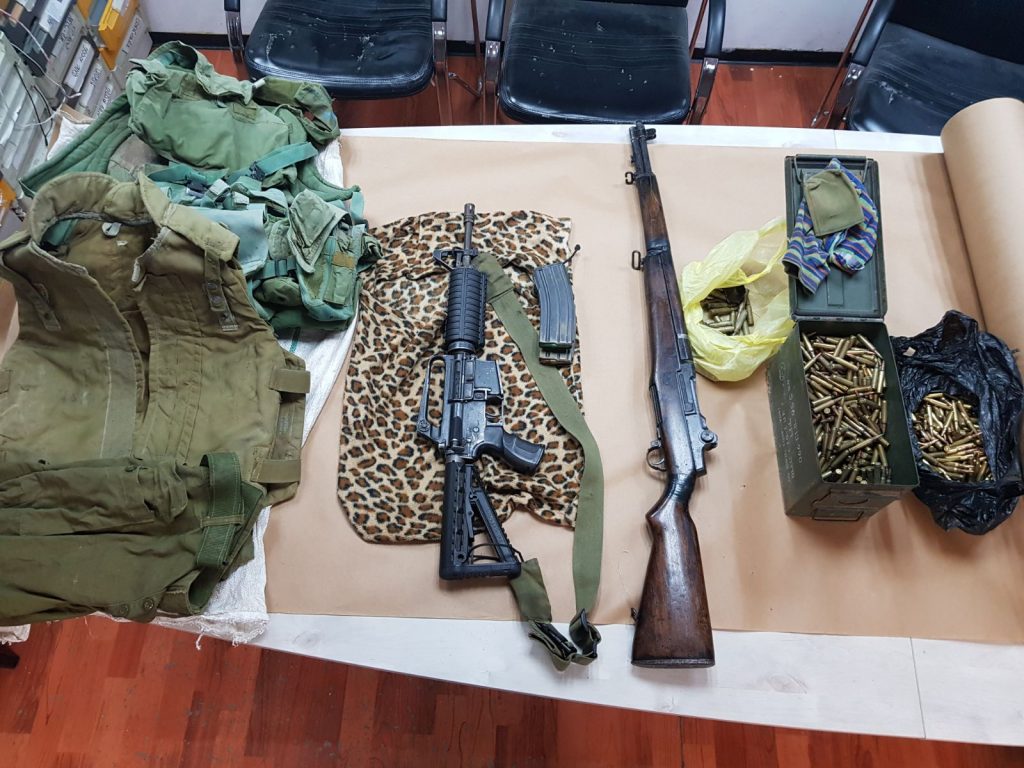 נתפסו מספר רב של כלי נשק ותחמושת בפשיטה באזור חברון