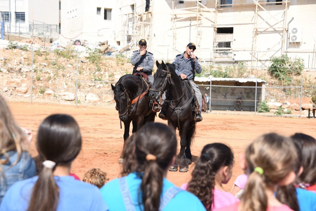 יום קהילה ומשטרה בישוב חשמונאים