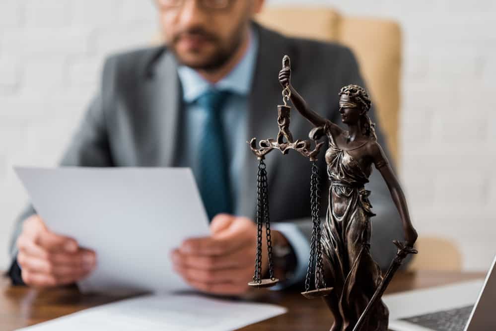 למה כדאי להיעזר רק בשירותיו של עורך דין פלילי מומלץ?