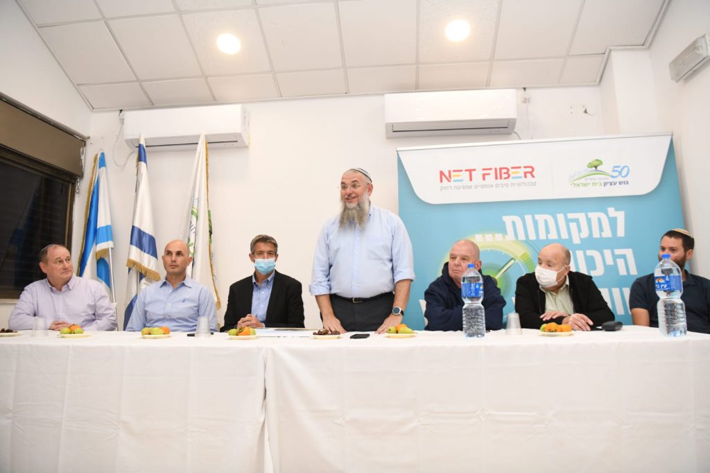 הראשון בגוש עציון- בתים ראשונים באלון שבות חוברו לאינטרנט על בסיס סיב אופטי