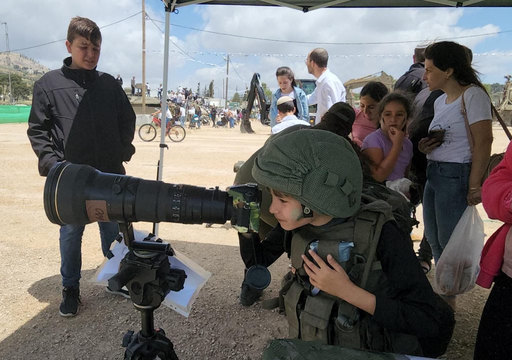 המסורת חזרה: 20,000 בני אדם חוגגים עצמאות בשומרון