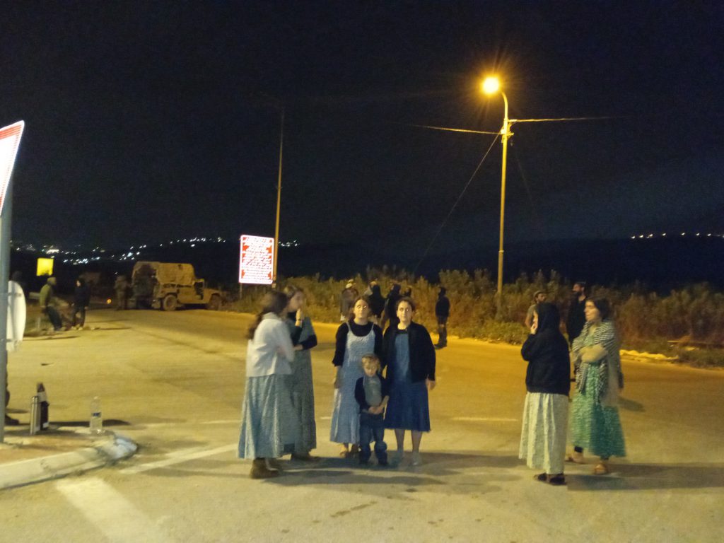 ילדיה של חברת הכנסת החדשה הפגינו במחאה על הפיגוע: “גאה בהם”