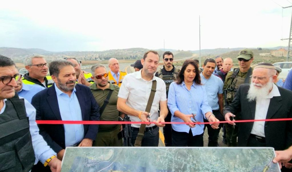 בעיצומה של המלחמה: נפתח כביש עוקף חווארה